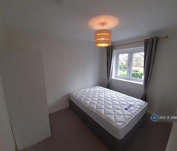 3 bedroom semi-detached house to rent - Photo 2