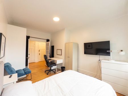 2075 Av. Lincoln, Montréal (Ville-Marie), QC H3H - Photo 4