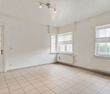 Woning met 3 SLK's, garage en tuin te OLVW. - Photo 5