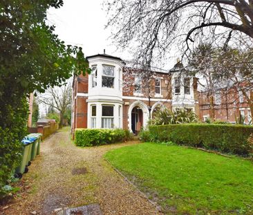2 bedroom Flat To Let - Photo 5