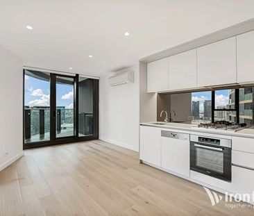 WATERFRONT LIVING - Photo 4