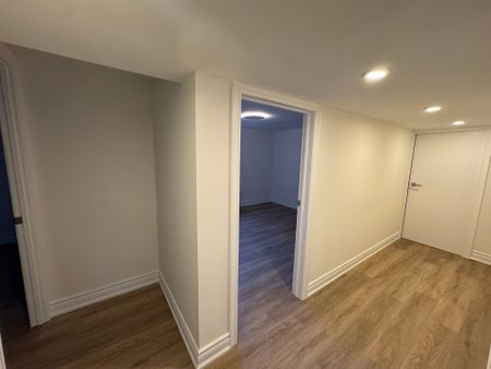For Lease - 1590 Liveoak Drive Unit# Basement, Mississauga, Ontario - Photo 4
