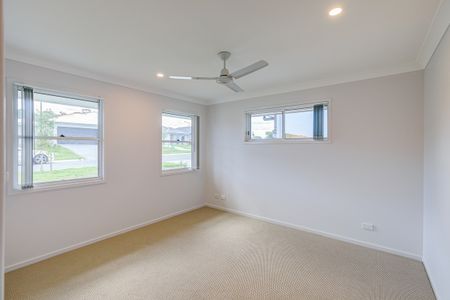Brand New Family Home With Plenty Of Space! - Photo 4