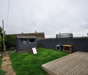 3 bedroom semi-detached house to rent - Photo 5