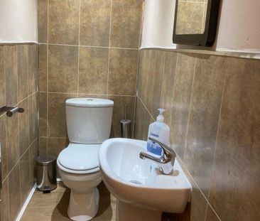 6 bedroom house share to rent - Photo 3