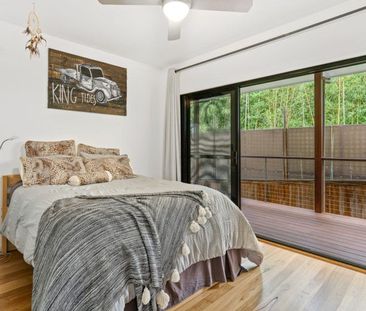Modern Luxurious Home Plus Large Shed - Photo 4