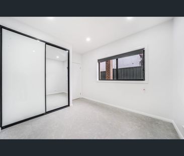 15a Brentwood Street, Fairfield West, NSW 2165 - Photo 3
