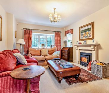 Rosemary`s Cottage, Church Row, Childrey - Photo 1