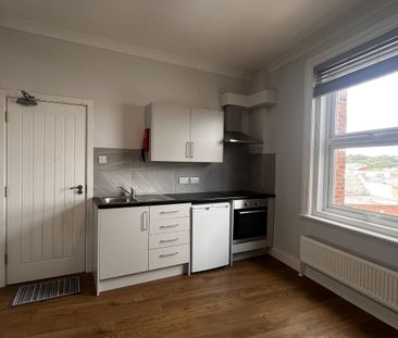 13 Tregonwell Road, Bournemouth, Dorset, BH2 - Photo 3