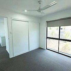 MODERN THREE BEDROOM FULLY AIR CONDITIONED TOWNHOUSE - Photo 1