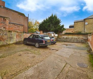 Bishops Stortford, Herts - Photo 6