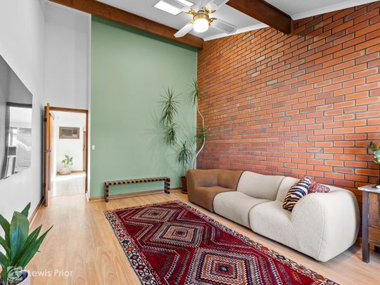 Charming & Low-Maintenance Home with Private Yards in Prime Greenacres Location - Photo 1