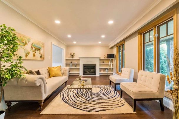 For Lease - 71 Stoddart Drive, Aurora, Ontario - Photo 1