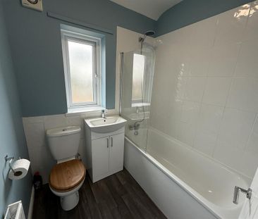 3 bedroom terraced house to rent - Photo 6