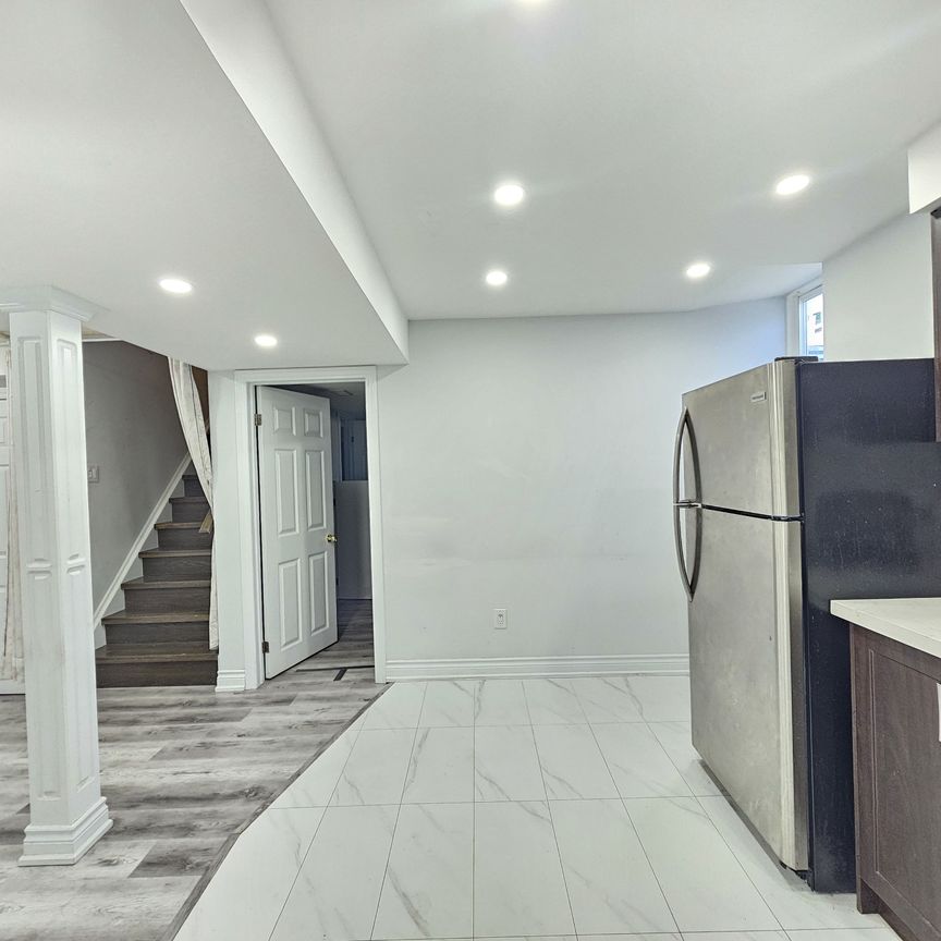 For Lease - 41 Gordon Weeden Road, Markham, Ontario - Photo 1