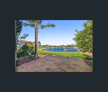 WATERFRONT TOWNHOUSE, SANDY BEACH AND BOAT MOORING - Photo 4