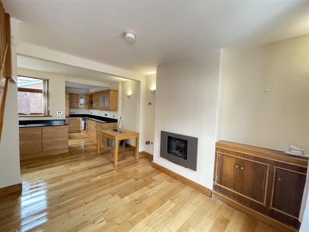 14 Mayfield Street, - Photo 3