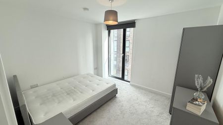 3 bedroom apartment to rent - Photo 4