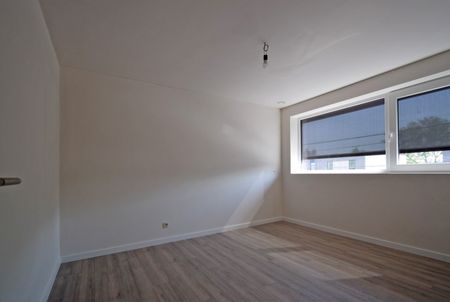 Zeer ruime halfopen nieuwbouwwoning met ruime tuin - Foto 4