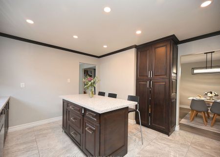 For Lease - 4 Royal Salisbury Way, Brampton, Ontario - Photo 2