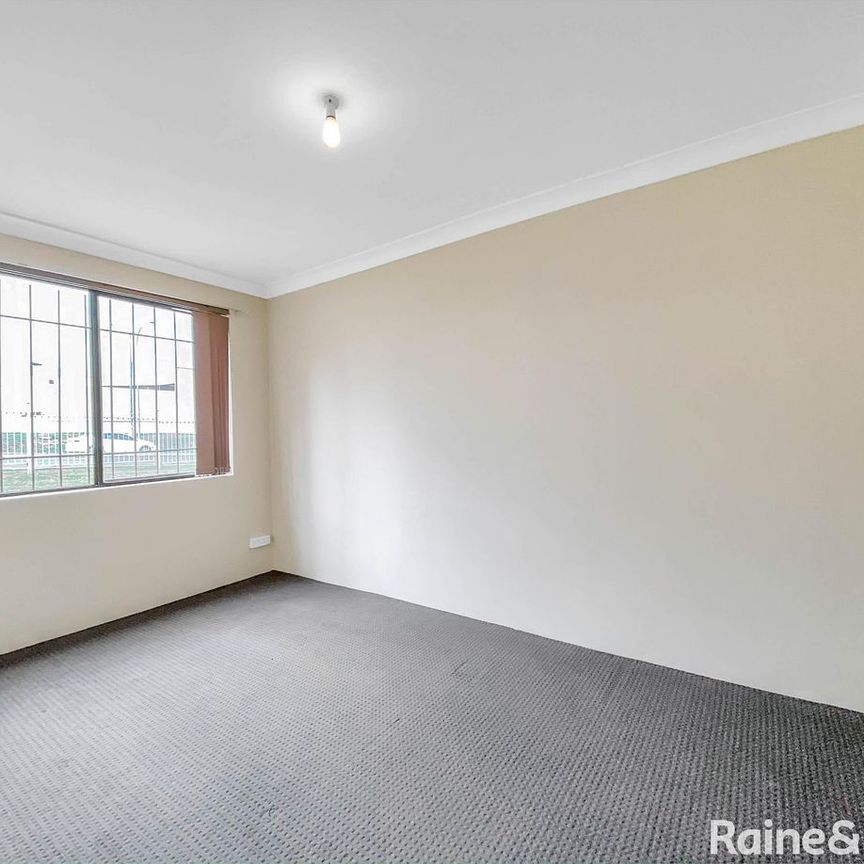 Ground Floor Unit - Photo 1