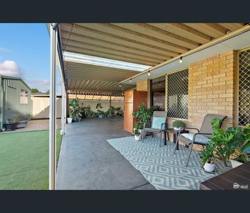 230 Seville Drive, Seville Grove, WA 6112 - Photo 5