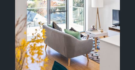 Light and bright with stunning views! - Photo 3