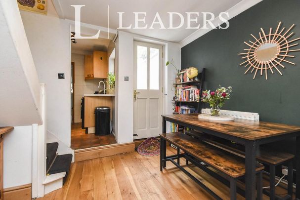 2 bedroom terraced house to rent - Photo 1