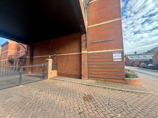 Magdala Court, Worcester, WR1 - Photo 1
