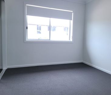 LUXURIOUS FAMILY HOME FOR LEASE - Photo 3