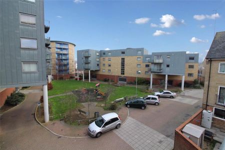 2 bedroom apartment to rent - Photo 3