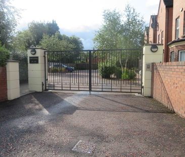 30 Richmond Park, Upper Lisburn Road, Belfast, BT10 0HB - Photo 2