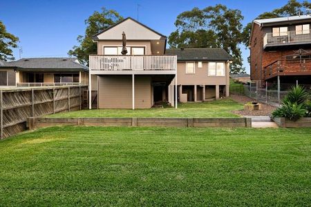 SPACIOUS 4 BEDROOM HOME IN BEAUTIFUL KILABEN BAY - Photo 2