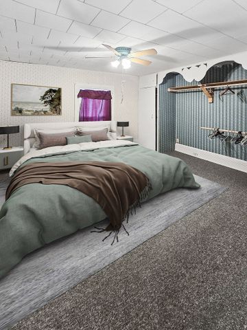 Charming 1900's 4 Bed 1.5 Bath Home - Photo 3