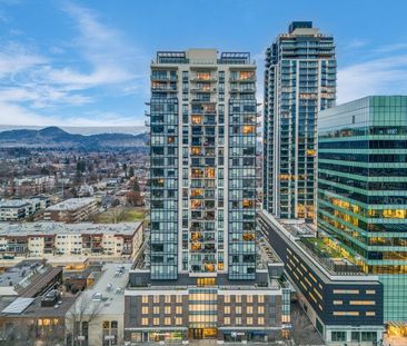 FURNISHED: Brooklyn – 2 bedroom, 2 bath, corner unit - Photo 2