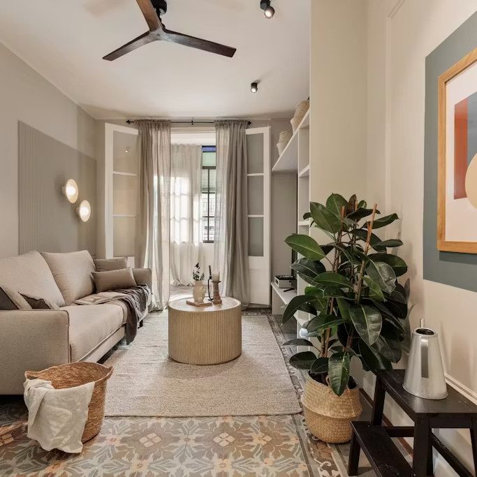 Carrer de la Diputació, Barcelona, Catalonia 08015 - Photo 1