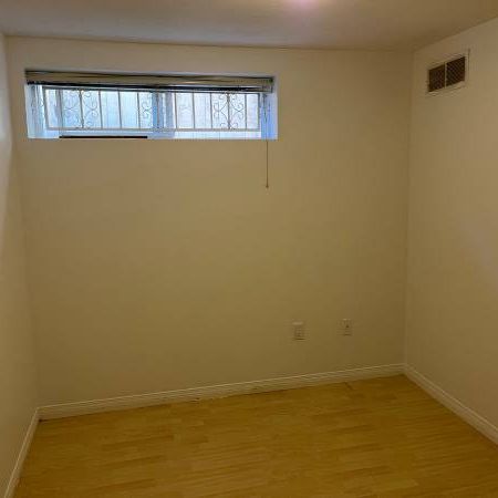 2BR/1BA nice and bright unit for rent - Photo 4