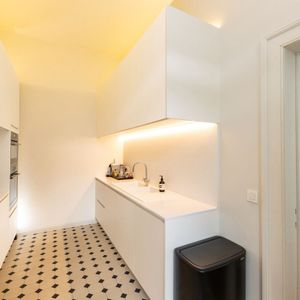 Appartement te huur in Antwerpen voor € 3.600 met 3 slaapkamers - Photo 3