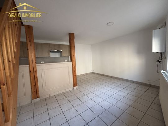 CHARLIEU DUPLEX T2 RUE JEAN JAURES - Photo 1