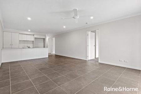 Modern & Spacious Duplex in a Great Location - Photo 4