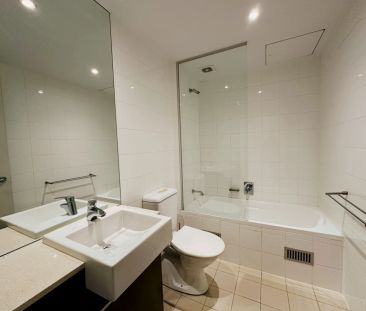 4 Hutchinson Walk, Sydney - Photo 5