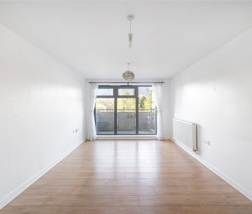 Norwood Road, London, SE27 ground floor flat to rent - Photo 1