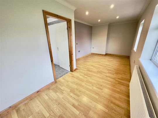 2 bedroom detached bungalow to rent - Photo 1