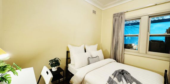 Carlingford - Photo 2