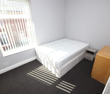 Room , Lydford Street - Photo 3