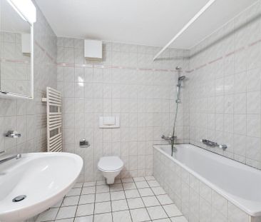 Offre Spéciale - Appartement 4 pièces lumineux en centre-ville - Photo 4