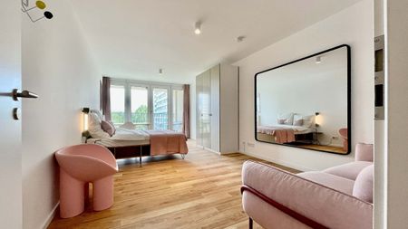 Berlin Mitte Premium+ Balcony - Photo 5