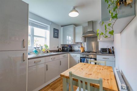 2 bedroom apartment to rent - Photo 2