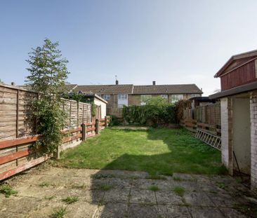 3 bedroom end of terrace house to rent - Photo 4