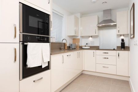 1 bedroom retirement property to rent - Photo 2